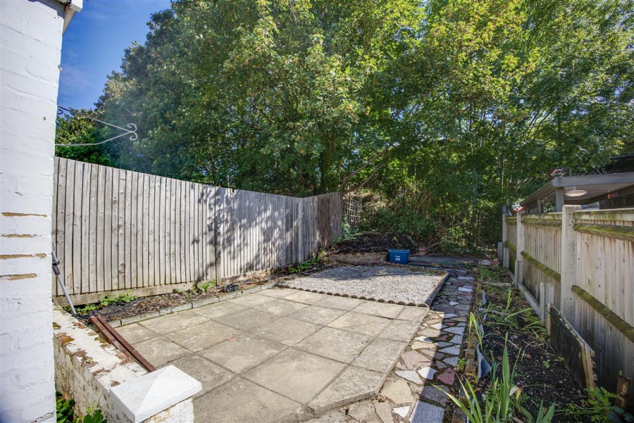 Images for St Peters Street, South Croydon EAID:TT BID:JDE1