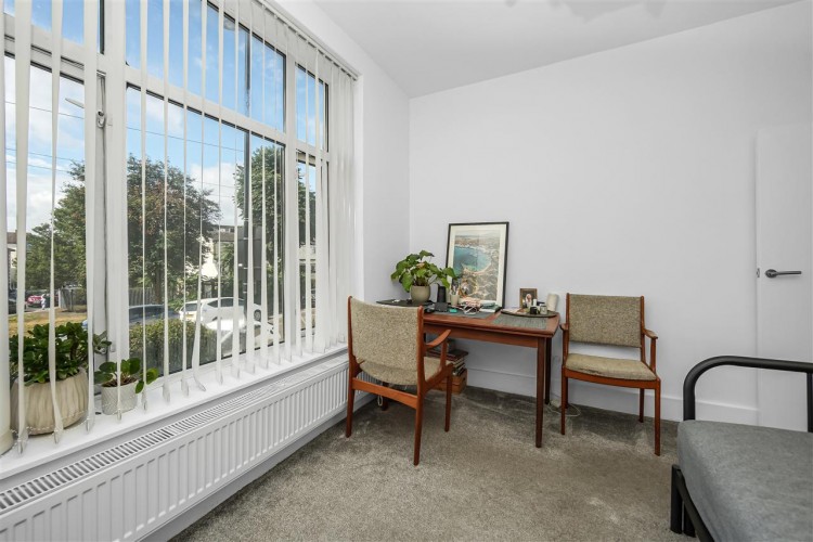 Images for Parsons Mead, Croydon