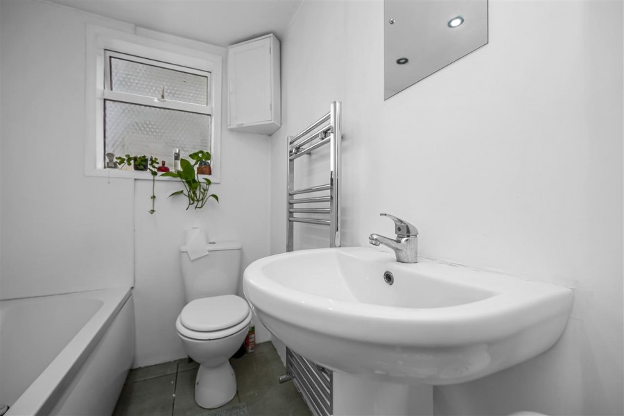 Images for Parsons Mead, Croydon EAID:TT BID:JDE1