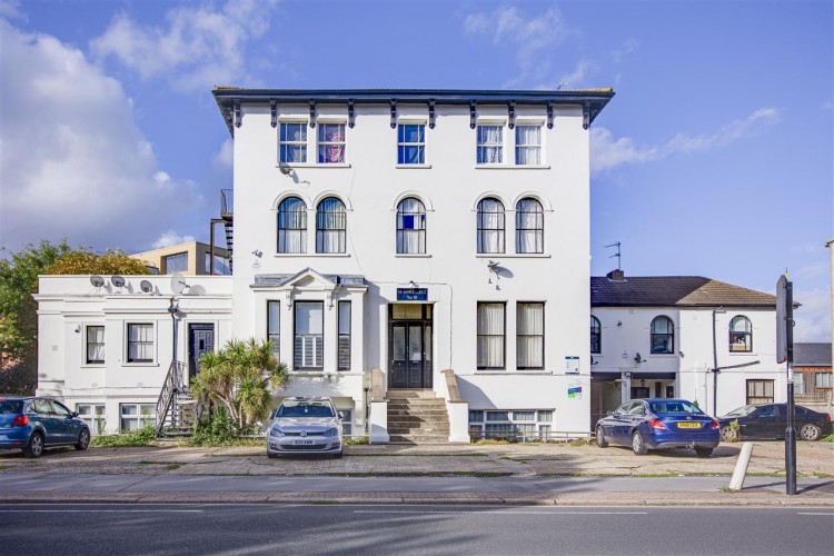 Images for St James Lodge, Croydon