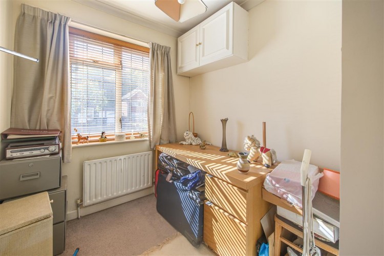 Images for Chestnut Grove, South Croydon