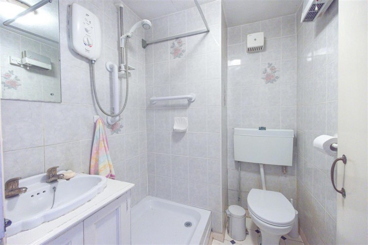 Images for Chestnut Grove, South Croydon