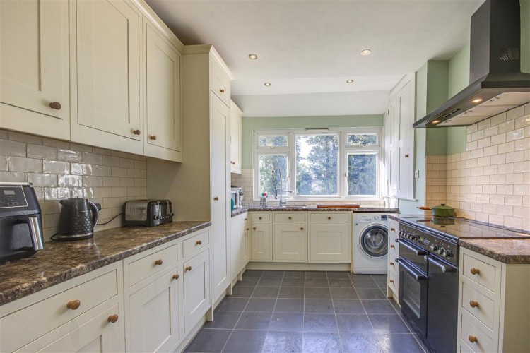 Images for Mayfield Road, South Croydon