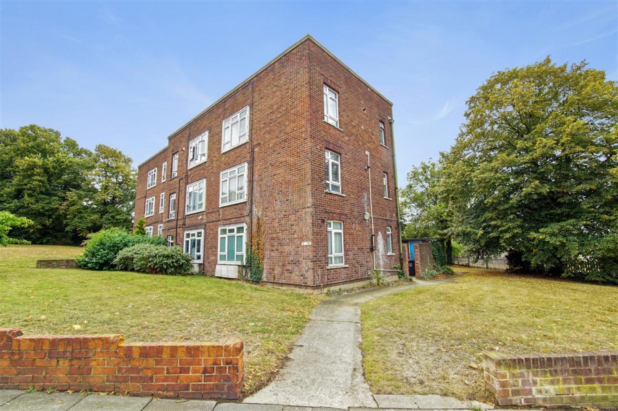 Images for Wellcome Avenue, Dartford EAID:TT BID:JDE1