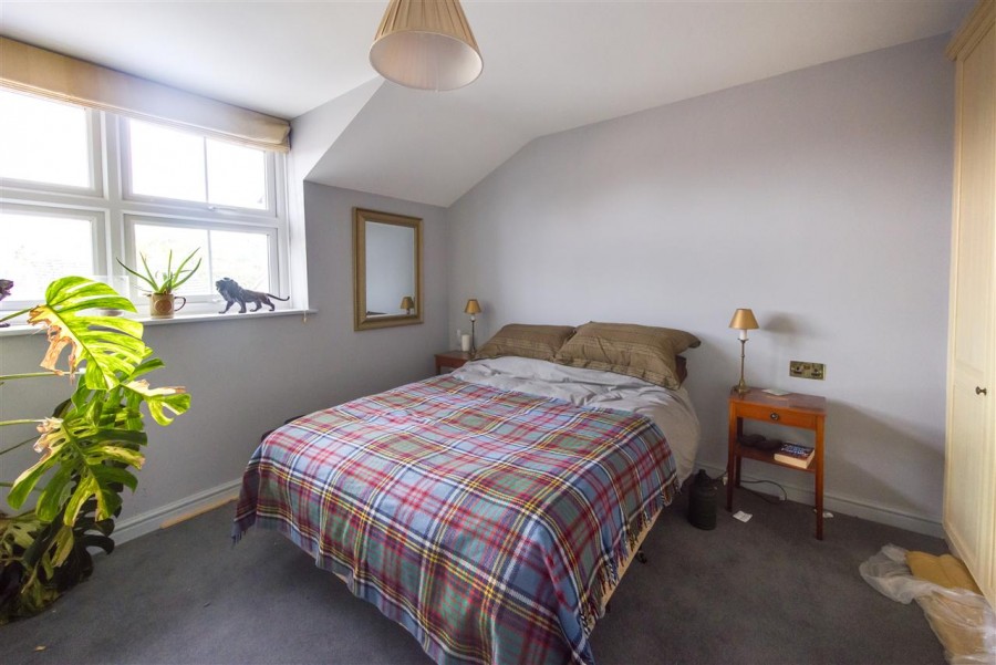 Images for Hamond Close, South Croydon EAID:TT BID:JDE1