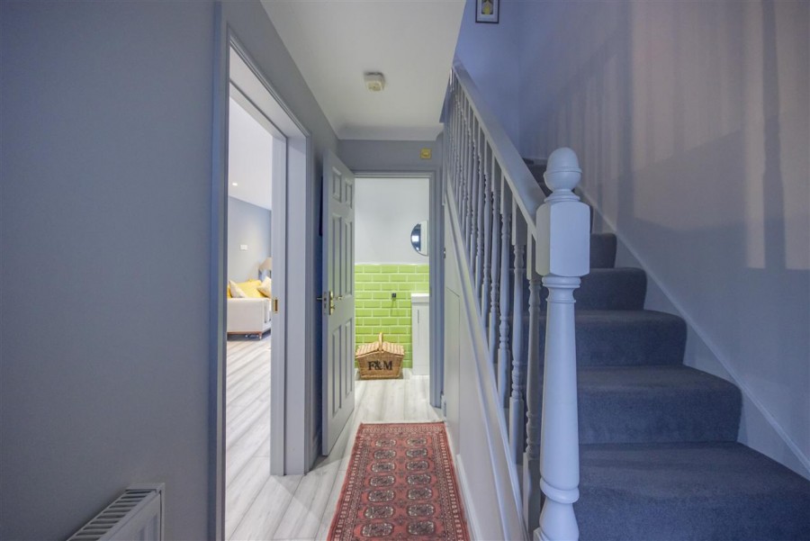 Images for Hamond Close, South Croydon EAID:TT BID:JDE1