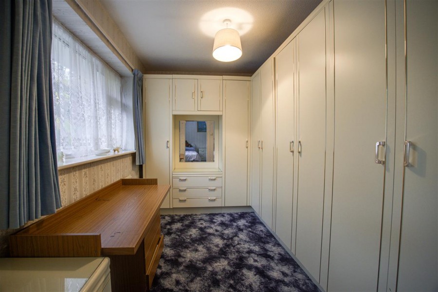 Images for Hollingsworth Road, Croydon EAID:TT BID:JDE1