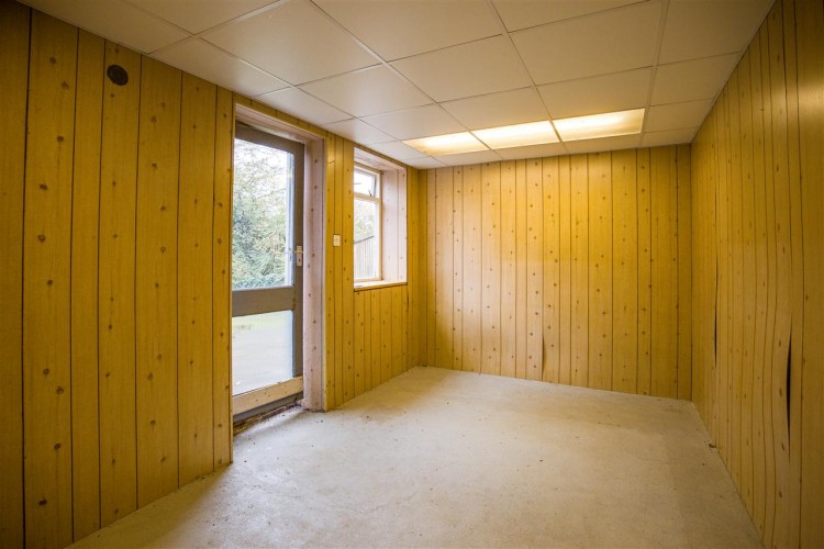 Images for Hollingsworth Road, Croydon