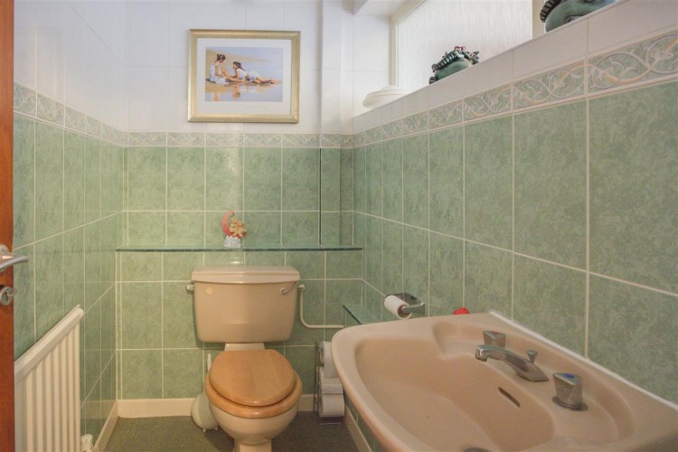 Images for Hollingsworth Road, Croydon