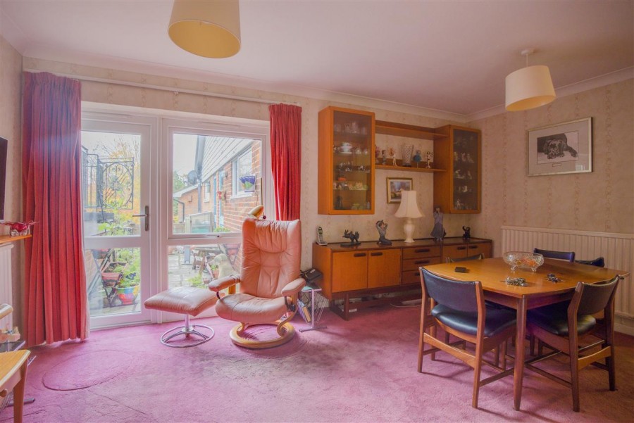 Images for Hollingsworth Road, Croydon EAID:TT BID:JDE1