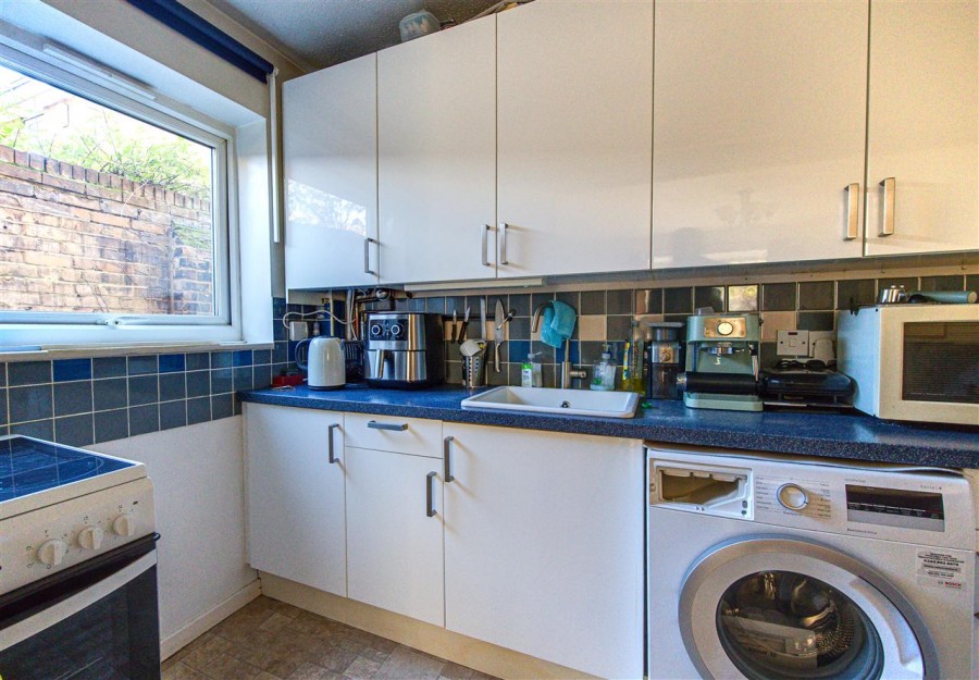 Images for Barham Court, 8-10 Barham Road, South Croydon EAID:TT BID:JDE1