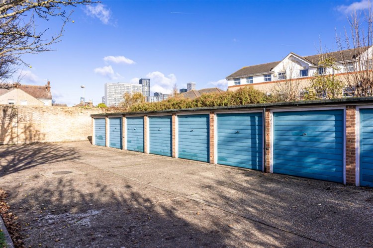 Images for Barham Court, 8-10 Barham Road, South Croydon