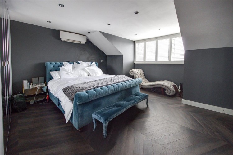 Images for Hollingsworth Road, South Croydon