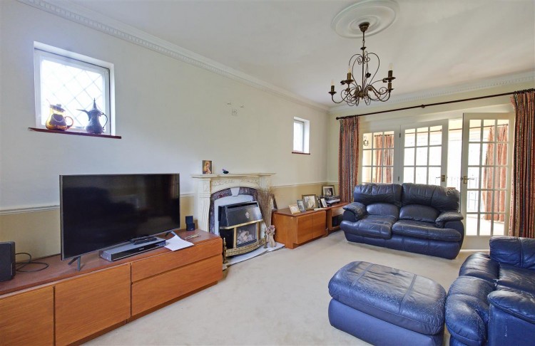 Images for Ballards Way, Croydon