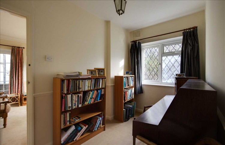 Images for Ballards Way, Croydon