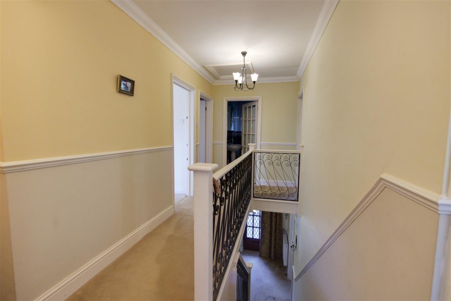 Images for Ballards Way, Croydon EAID:TT BID:JDE1