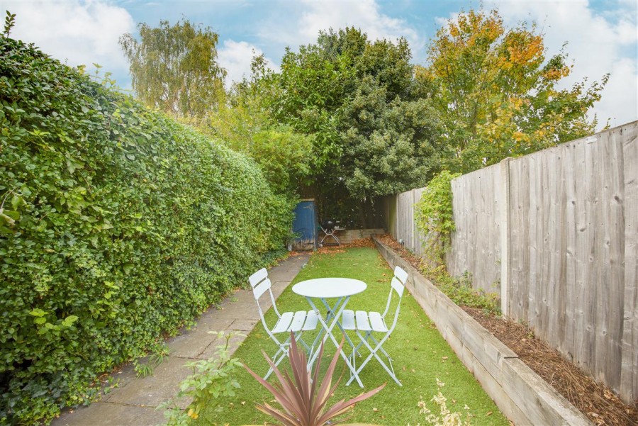 Images for Bynes Road, South Croydon EAID:TT BID:JDE1