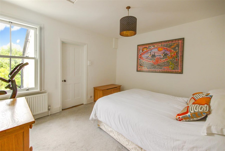 Images for Bynes Road, South Croydon EAID:TT BID:JDE1