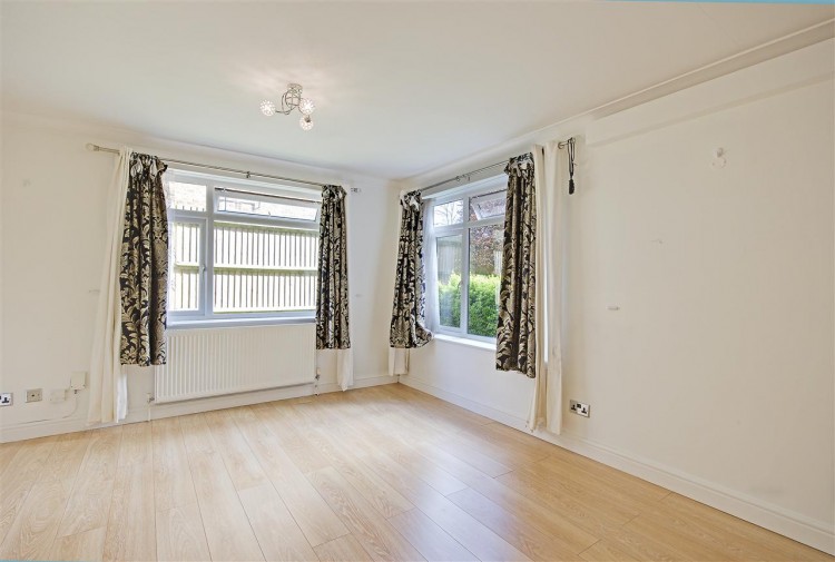 Images for Greendale Court, Haling Park Road, South Croydon