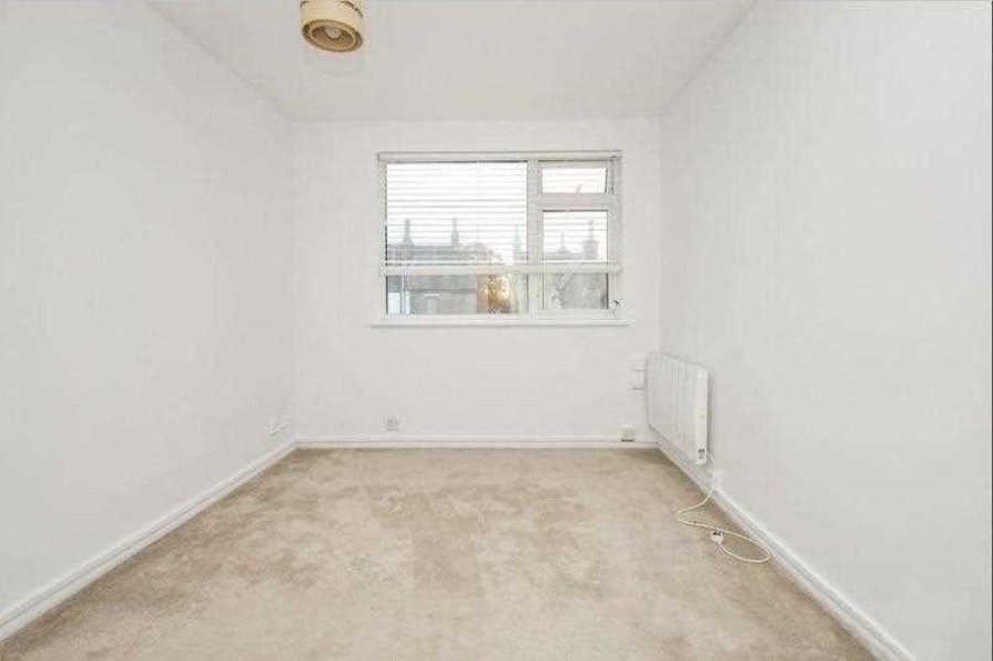 Images for Bramleyhyrst, 29 Bramley Hill, Croydon EAID:TT BID:JDE1