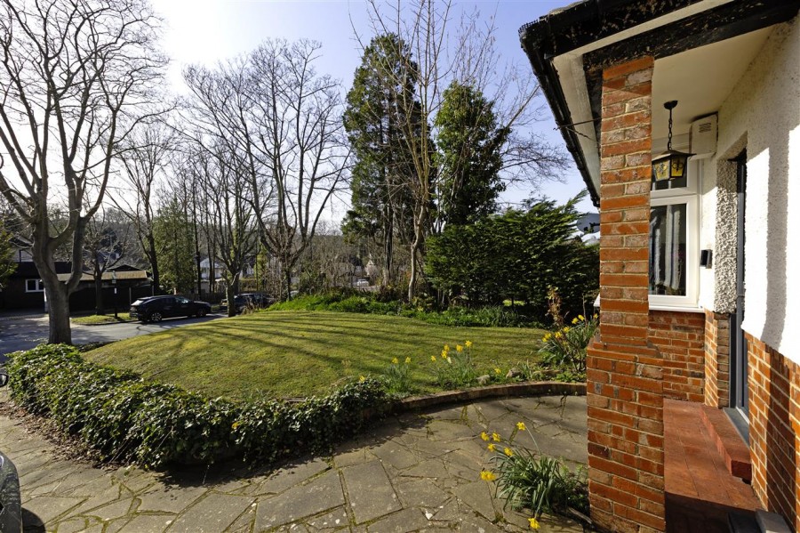 Images for Croham Valley Road, South Croydon EAID:TT BID:JDE1