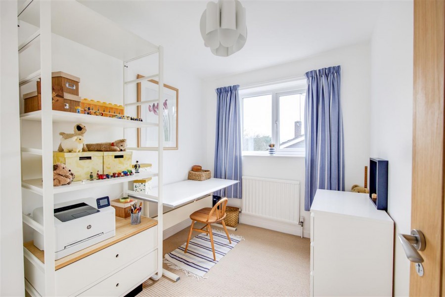 Images for Hollingsworth Road, Croydon EAID:TT BID:JDE1