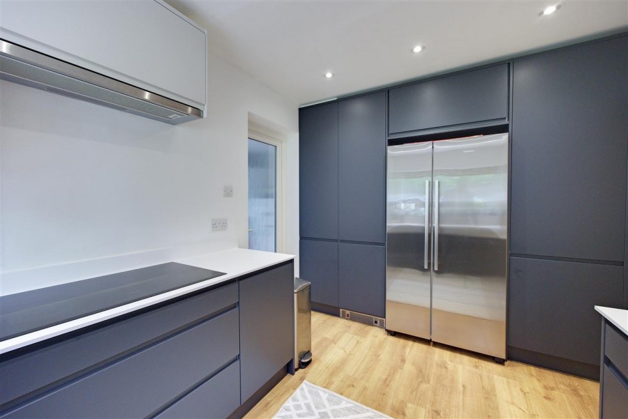 Images for Hollingsworth Road, Croydon EAID:TT BID:JDE1