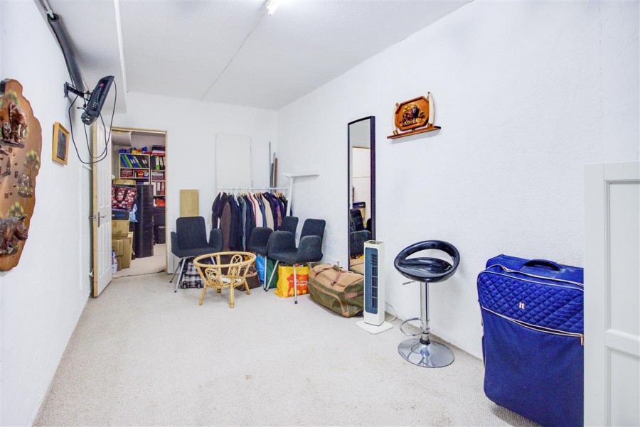 Images for Hartscroft Linton Glade, Forestdale, Croydon EAID:TT BID:JDE1