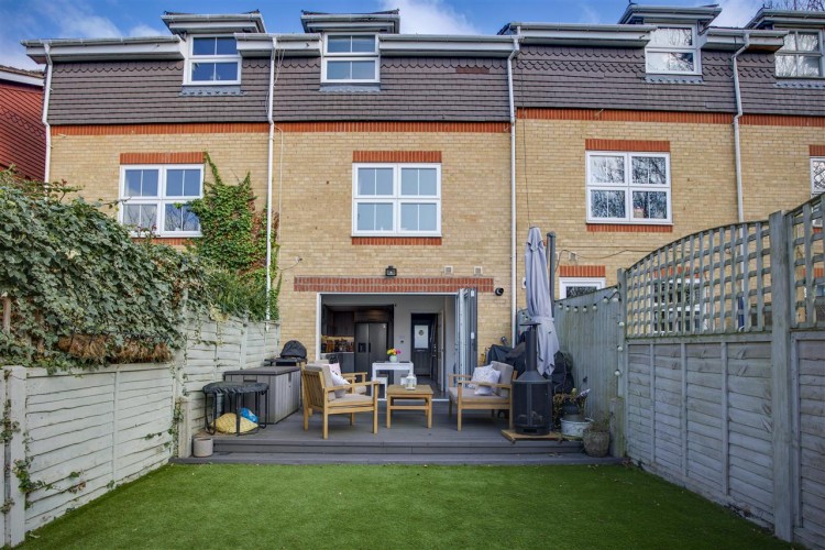 Images for Hamond Close, South Croydon