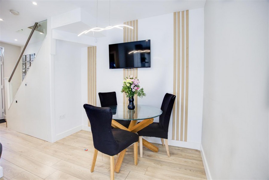 Images for Rochford Way, Croydon EAID:TT BID:JDE1