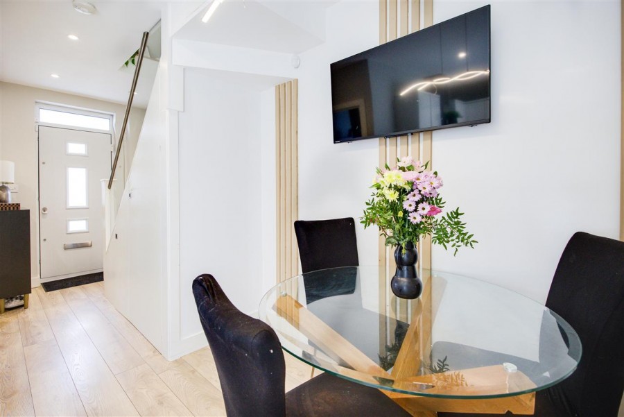 Images for Rochford Way, Croydon EAID:TT BID:JDE1