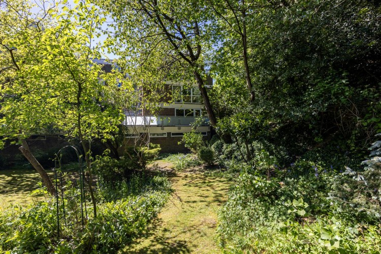 Images for Sheridan Court, 99 Coombe Road, Croydon