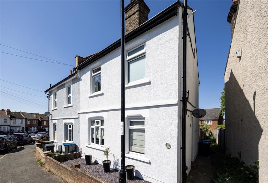 Images for Bynes Road, South Croydon EAID:TT BID:JDE1