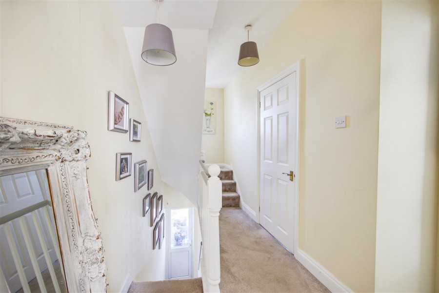 Images for Bynes Road, South Croydon EAID:TT BID:JDE1