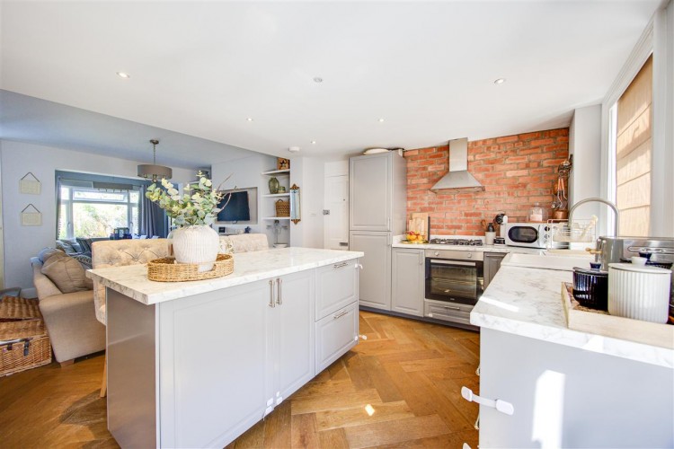 Images for Bynes Road, South Croydon