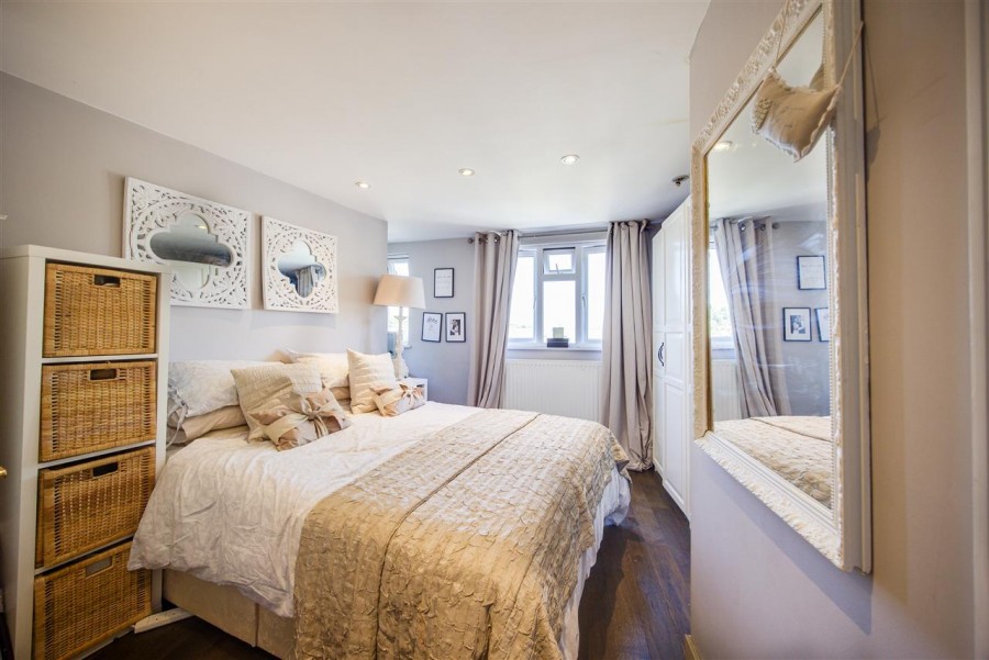Images for Bynes Road, South Croydon EAID:TT BID:JDE1