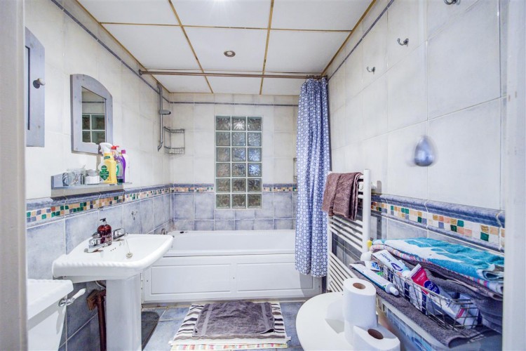 Images for Bramley Hill, South Croydon