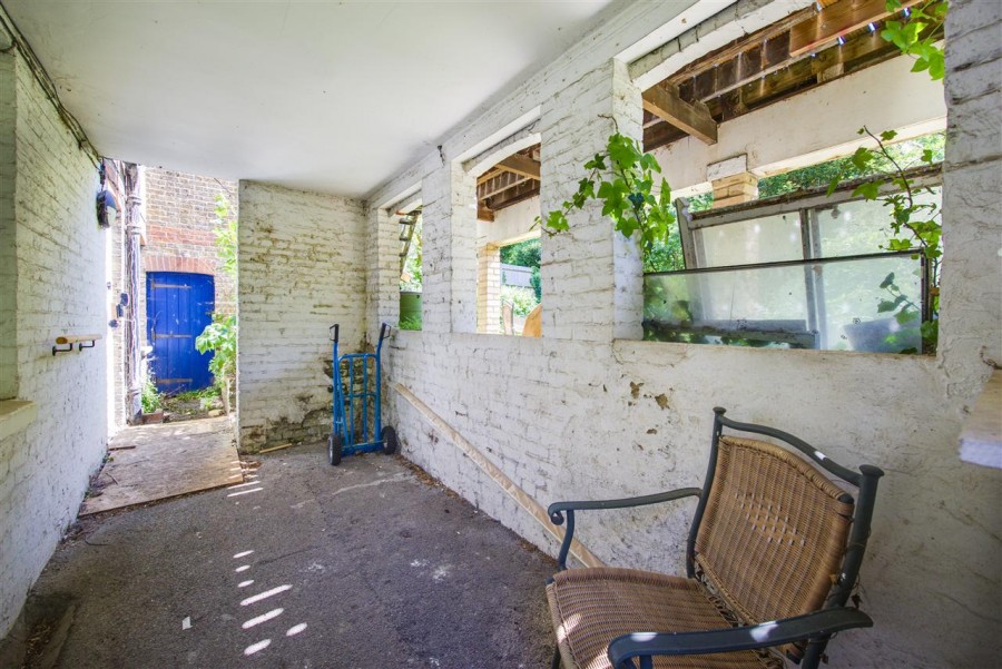 Images for Birdhurst Rise, South Croydon EAID:TT BID:JDE1