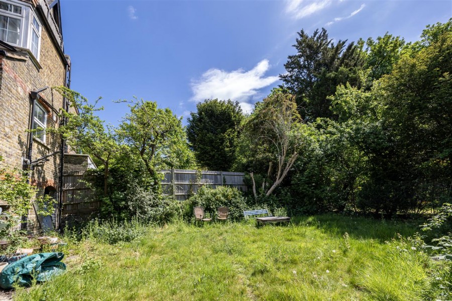 Images for Birdhurst Rise, South Croydon EAID:TT BID:JDE1