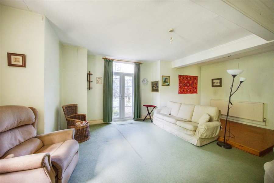 Images for Birdhurst Rise, South Croydon EAID:TT BID:JDE1