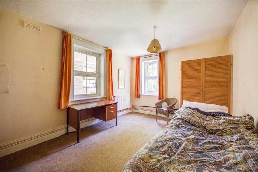 Images for Birdhurst Rise, South Croydon EAID:TT BID:JDE1