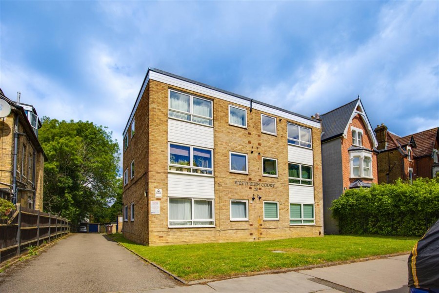 Images for Westleigh Court, 28 Birdhurst Road, South Croydon EAID:TT BID:JDE1
