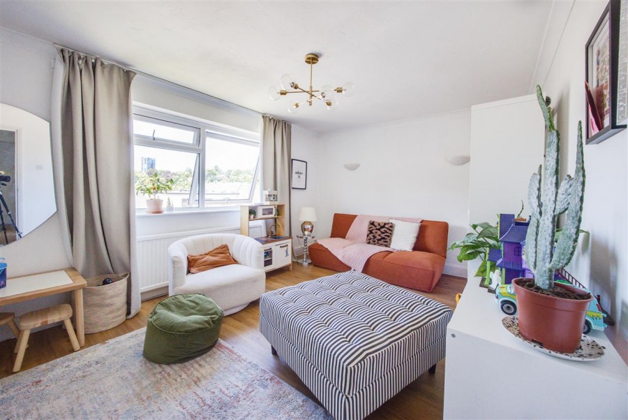 Images for Springwood Court, Birdhurst Road South Croydon, South Croydon EAID:TT BID:JDE1