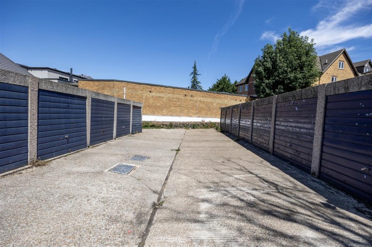 Images for Springwood Court, Birdhurst Road South Croydon, South Croydon