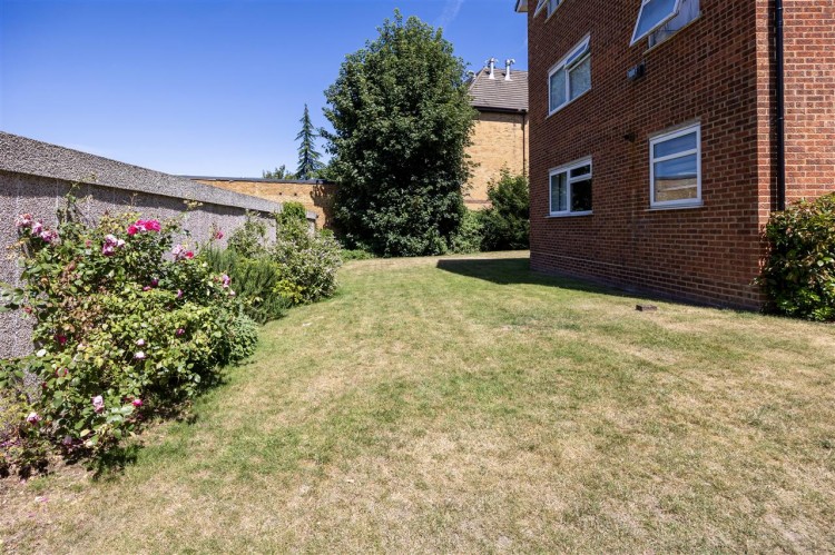 Images for Springwood Court, Birdhurst Road South Croydon, South Croydon