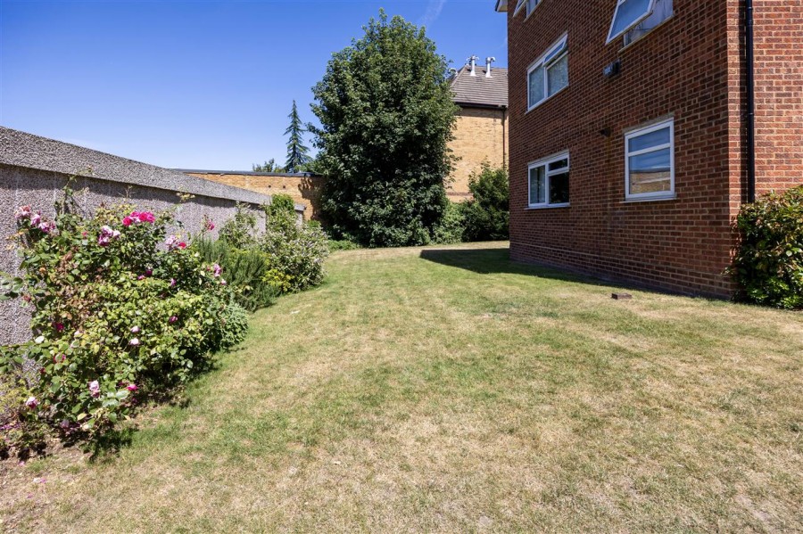 Images for Springwood Court, Birdhurst Road South Croydon, South Croydon EAID:TT BID:JDE1